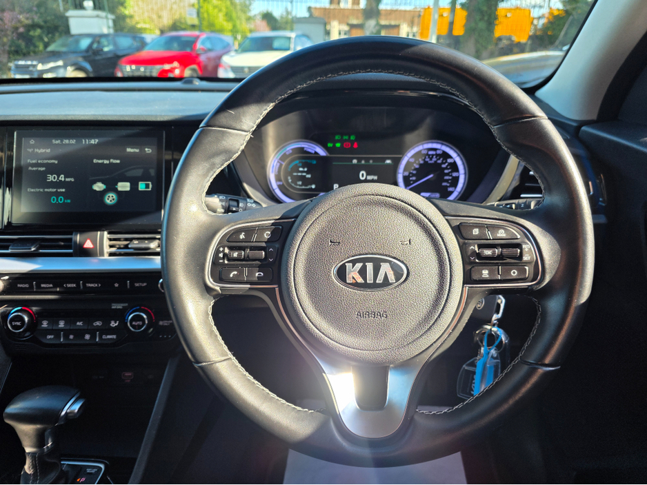 2020 Kia Niro - image 18
