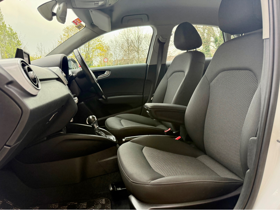 2014 Audi A1 - image 20