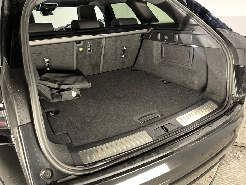 2024 Land Rover Range Rover Velar Dynamic HSE P400e PHEV - HUGE SPEC - Reversing Cameras - Panoramic Sunroof - Sat Nav - Climate Control - Electric Heated/Ventilated Memory Seats - Keyless Start - Apple CarPlay/Android Auto