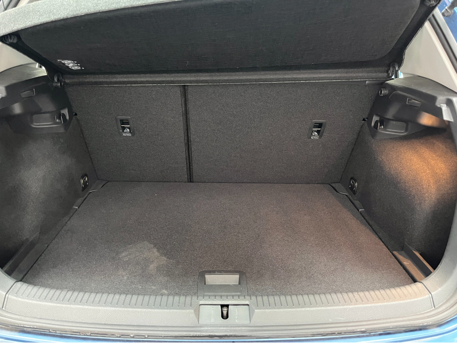 2014 Volkswagen Golf - image 7