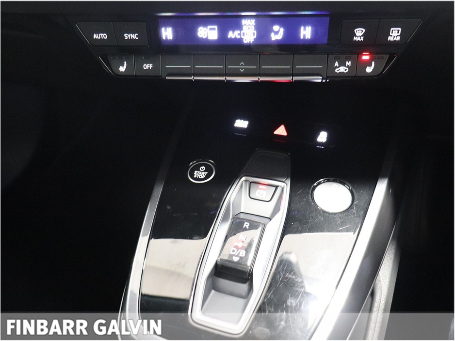 2022 Audi e-tron - image 18