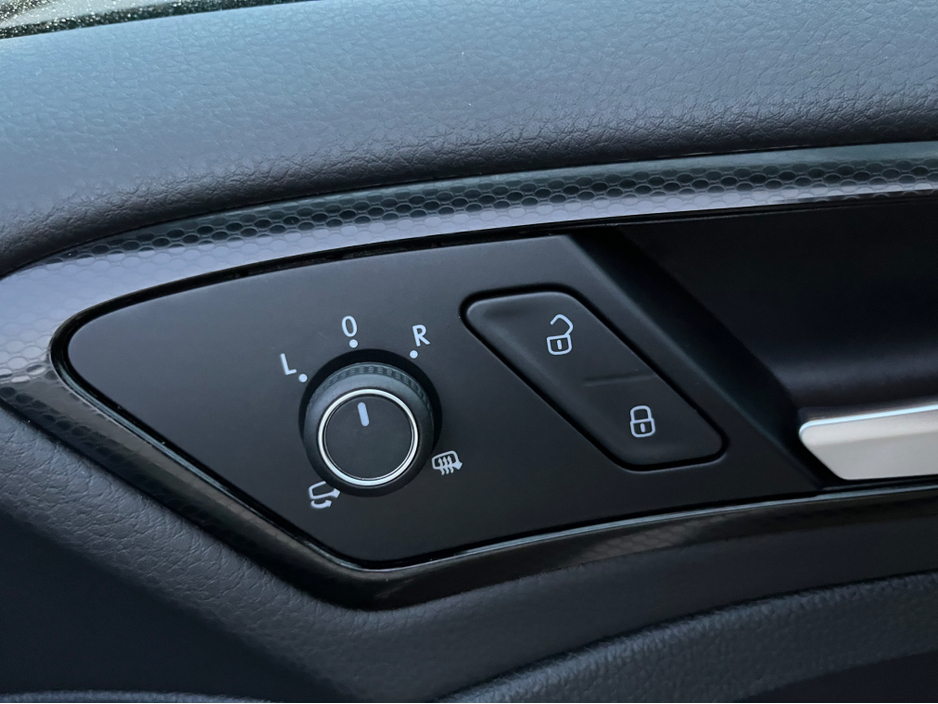 2014 Volkswagen Golf 1.4 AUTOMATIC PETROL FOUR-DOOR €11,950