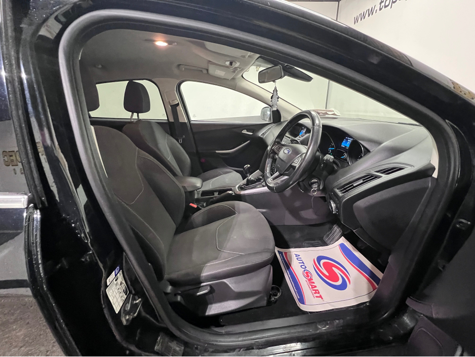 2015 Ford Focus 1.0 ECOBOOST ZETEC 125PS 5DR T €7,400