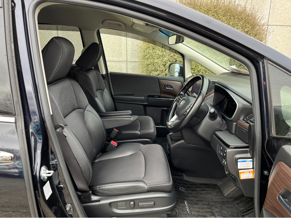 2021 Honda Odyssey - image 13