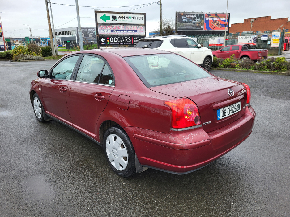 2006 Toyota Avensis - image 5