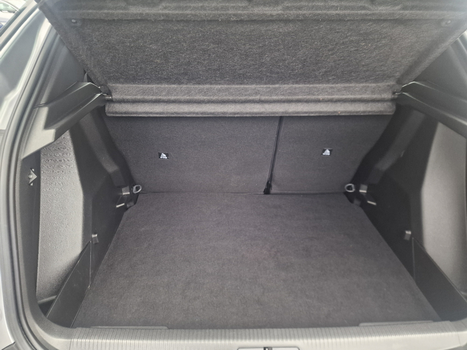 2021 Peugeot 2008 - image 18