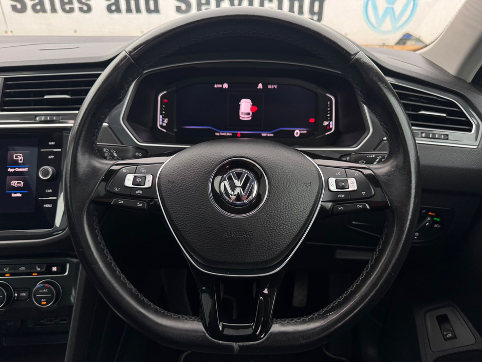 2019 Volkswagen Tiguan - image 34