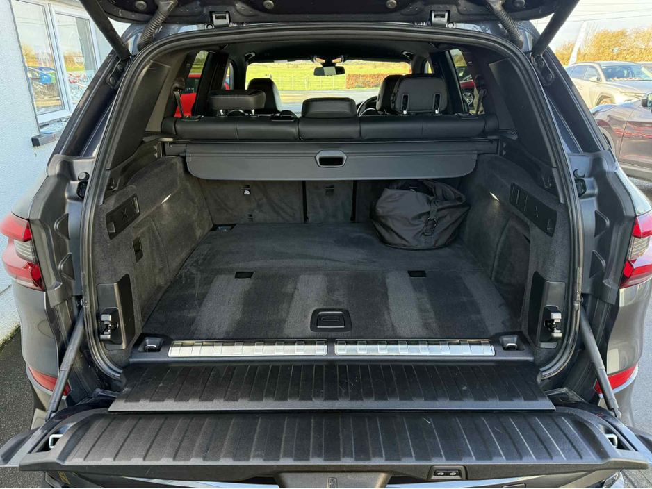 2022 BMW X5 XDRIVE45E M SPORT AUTO €62,950