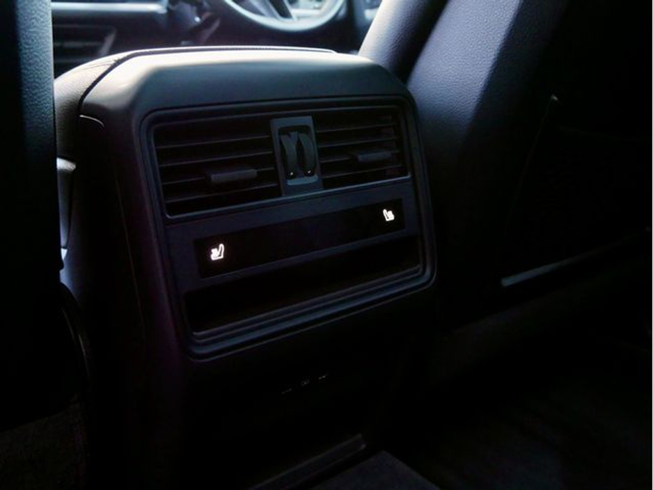 2024 Porsche Cayenne - image 26