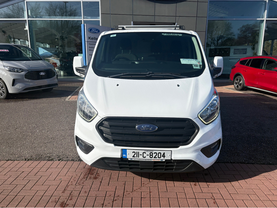 2021 Ford Transit Custom - image 2