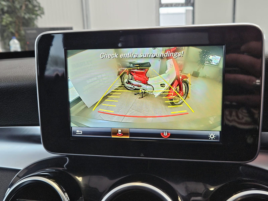 2016 Mercedes-Benz C Class - image 16