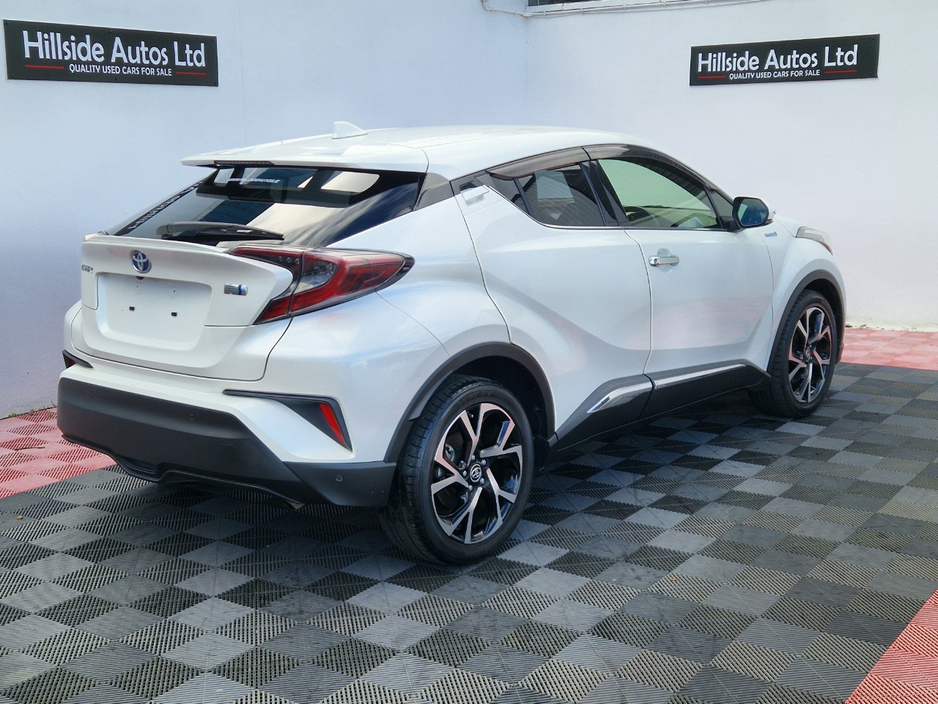2018 Toyota C-HR - image 10