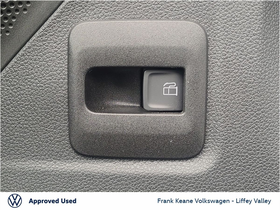 2024 Volkswagen Tiguan R-LINE AUTO 1.5 PHEV 204HP *PLUG IN HYBRID* *UP TO 100KM EV* *PETROL HYBRID* *REAR VIEW CAMERA* *HEATED SEATS* *PCP FINANCE AVAILABLE* €47,995