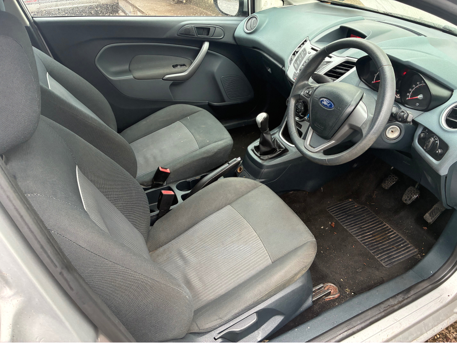 2011 Ford Fiesta 1.25 EDGE 60BHP 3DR ARGENTO €4,950