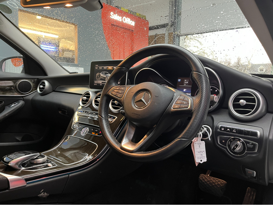 2016 Mercedes-Benz C Class €19950! 2016 MERCEDES-BENZ C220D AVANTGARDE 2.2 AUTOMATIC / CRUISE CONTROL / REVERSE CAMERA / ELECTRIC MEMORY & HEATED SEATS / €19,950