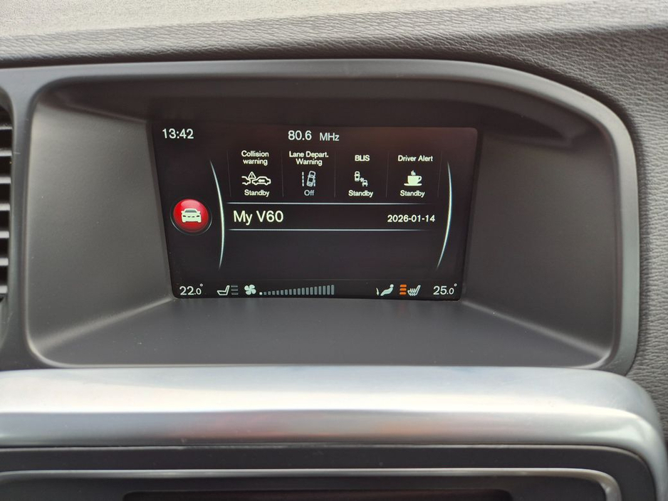 2015 Volvo V60 1.6 PETROL AUTO / LUX SPEC / LOW MILEAGE / TAX €400 (152 REG ) €12,950