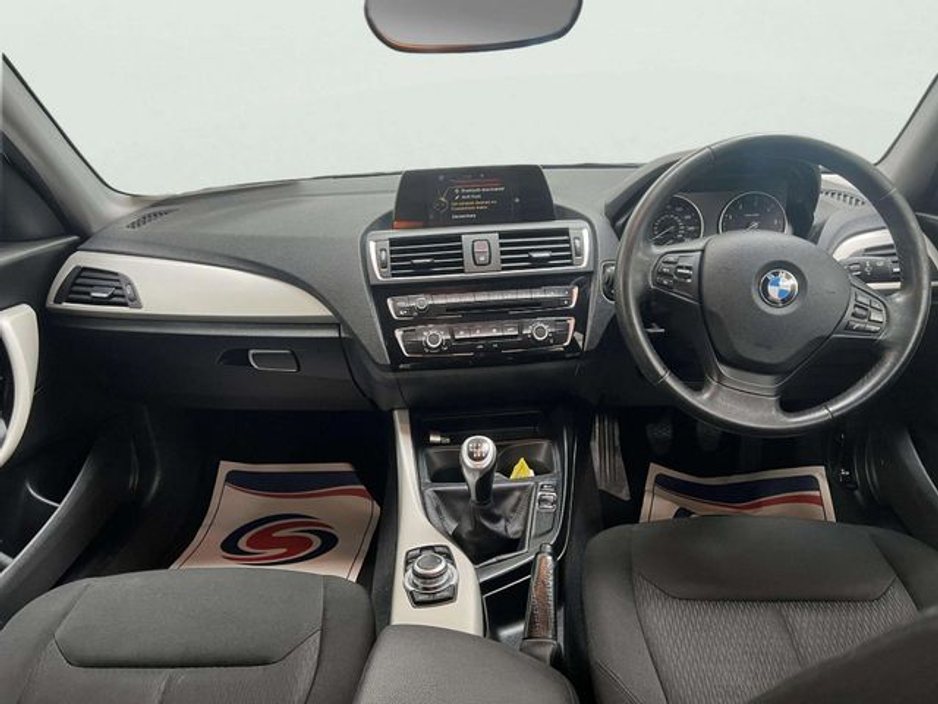 2016 BMW 1 Series - image 2