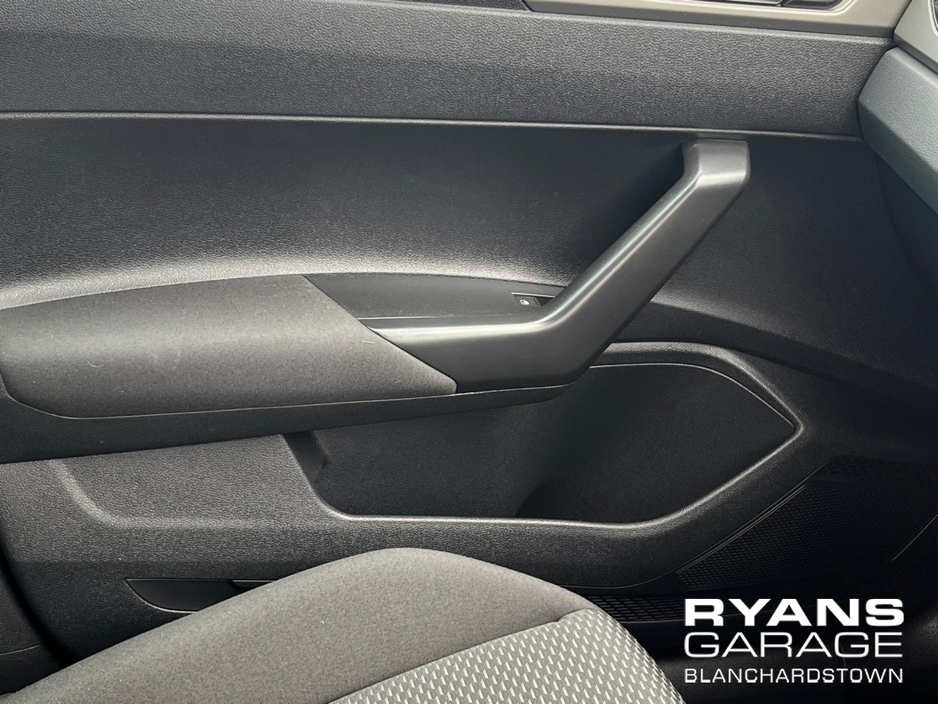 2018 Volkswagen Polo - image 28