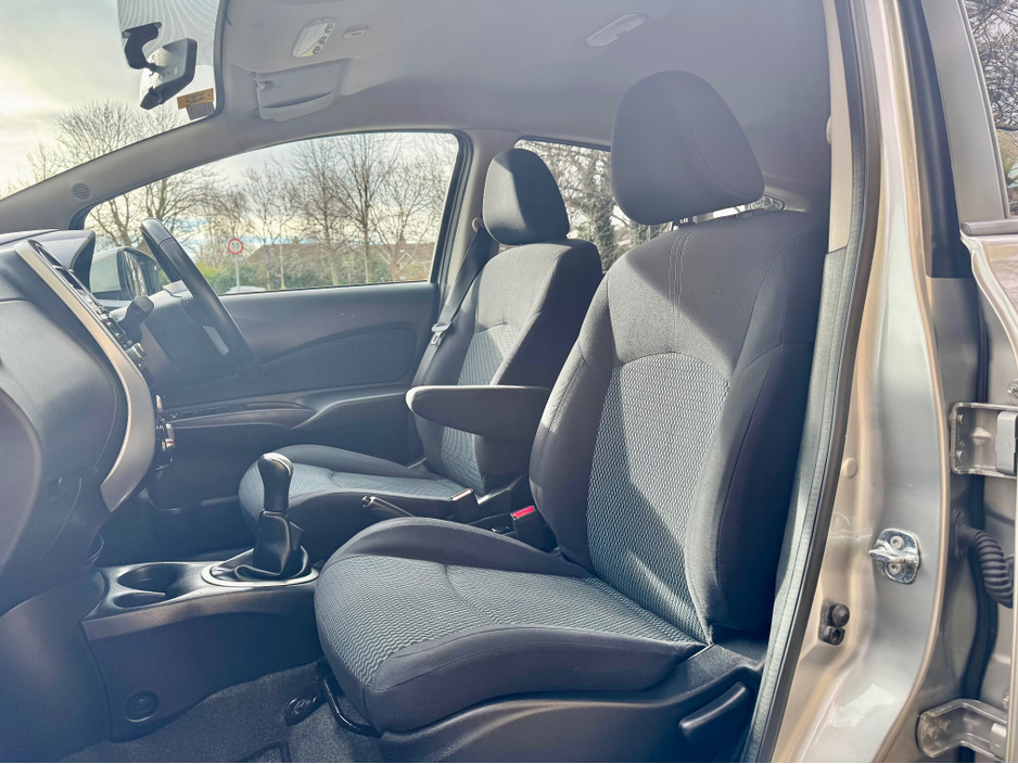 2015 Nissan Note - image 16