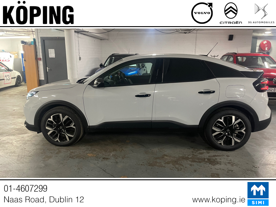 2025 Citroen C4 - image 4