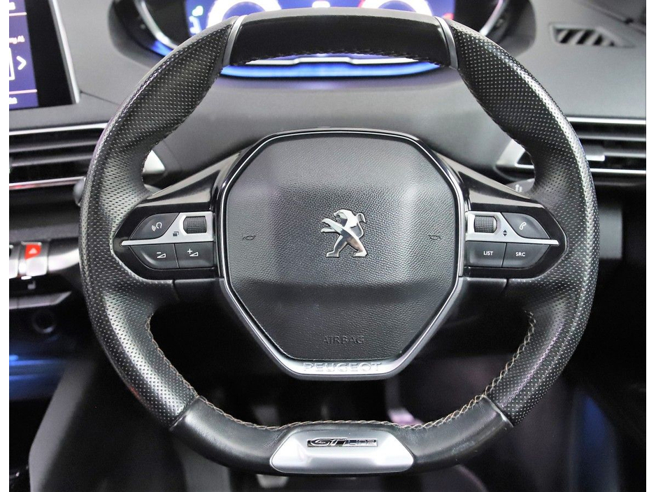 2019 Peugeot 3008 - image 16