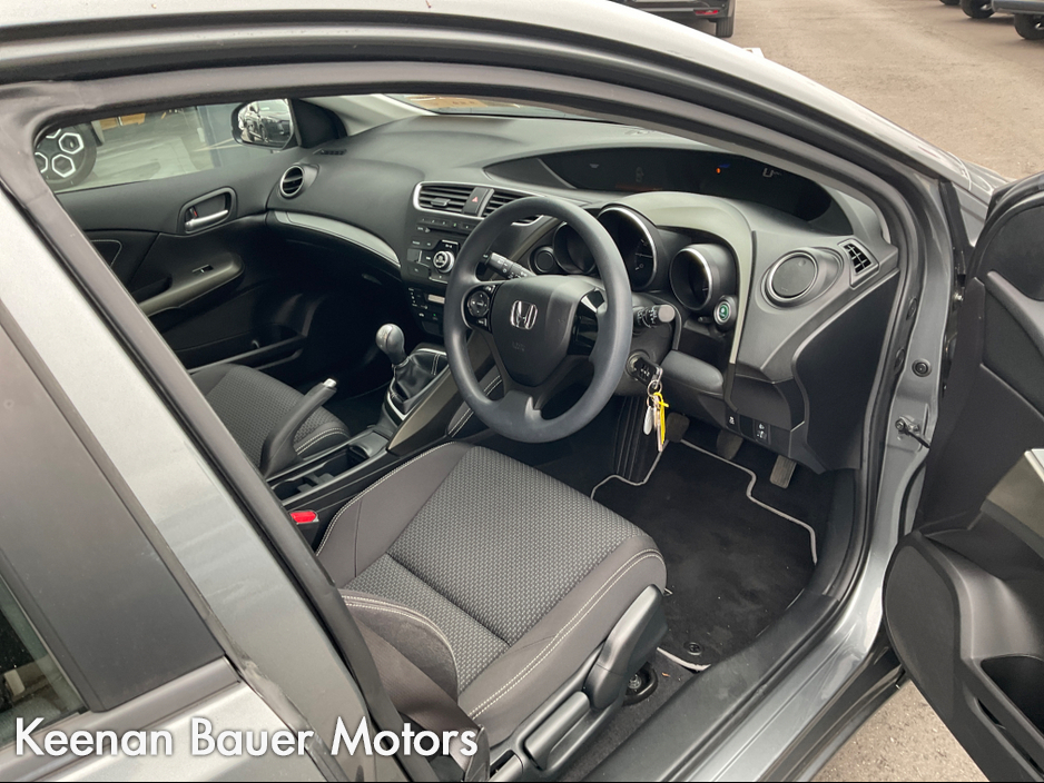 2015 Peugeot 508 - image 8