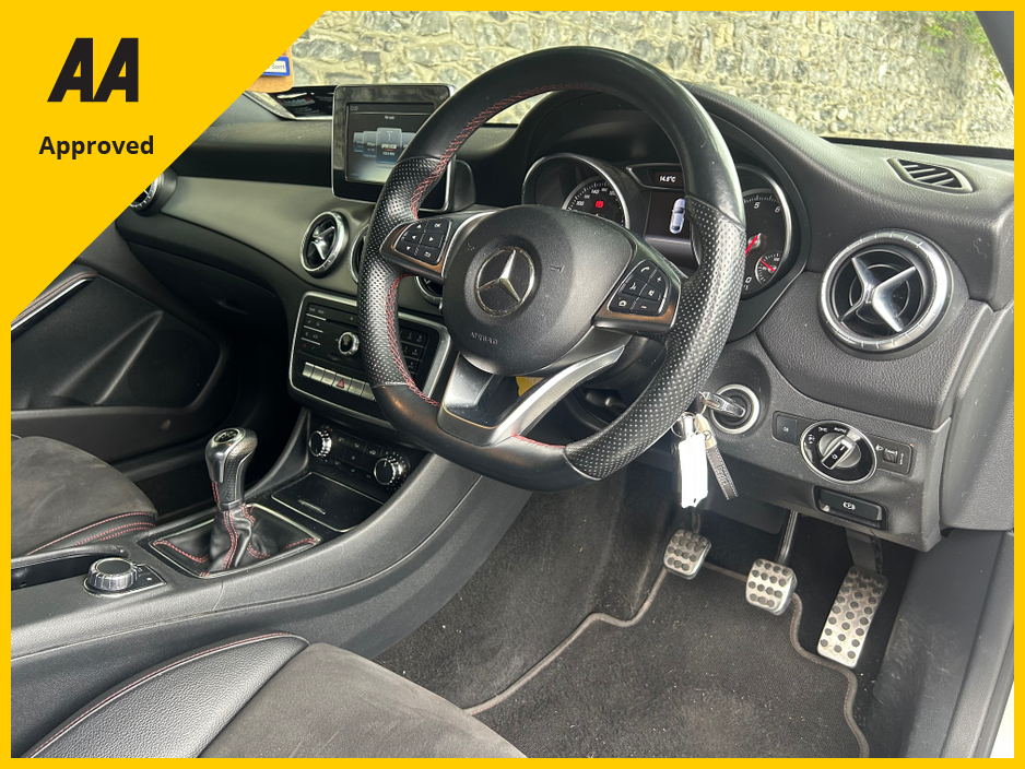 2017 Mercedes-Benz CLA Class - image 9