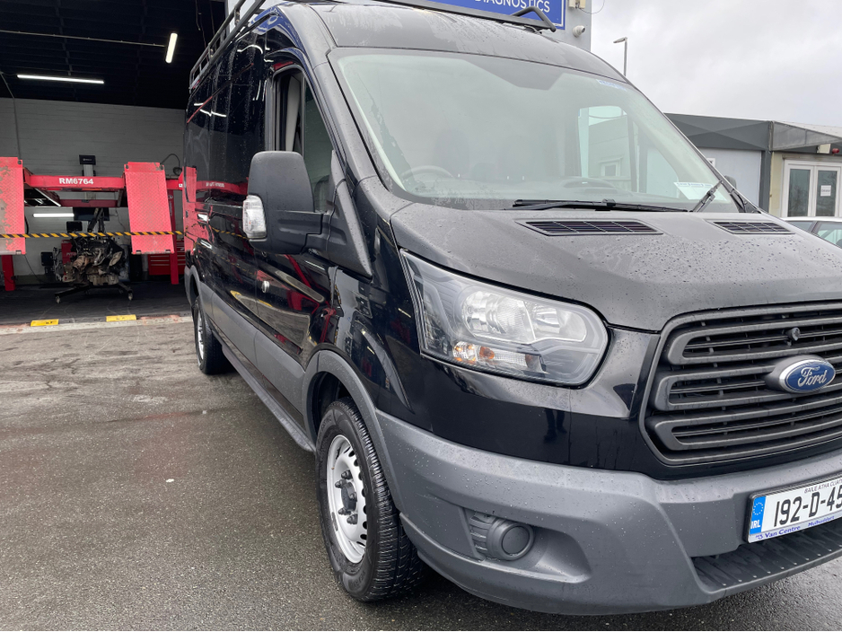2019 Ford Transit - image 9