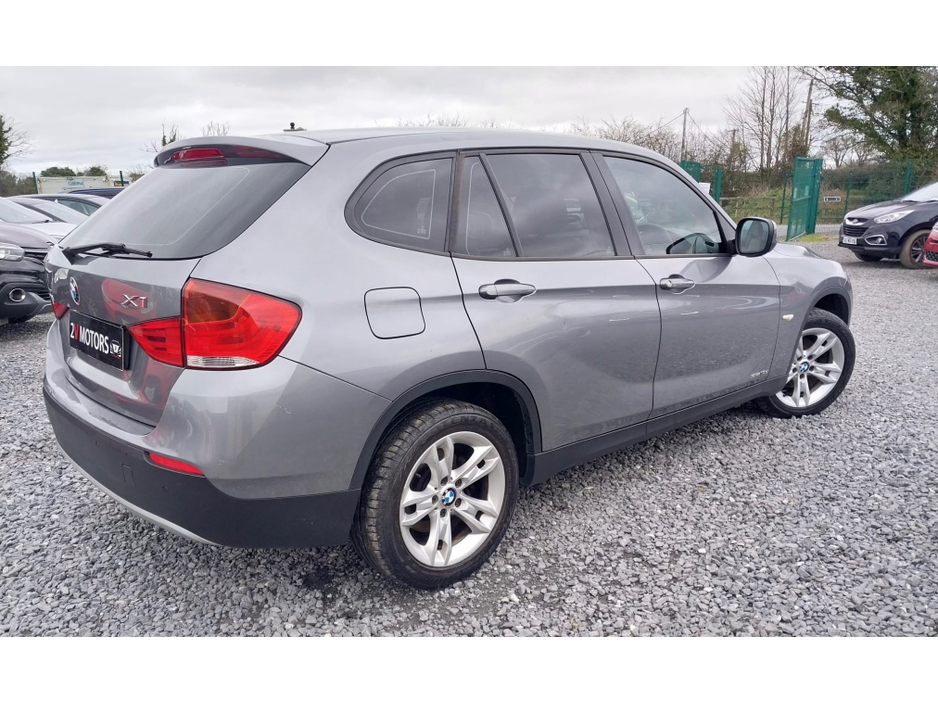 2011 BMW X1 - image 7