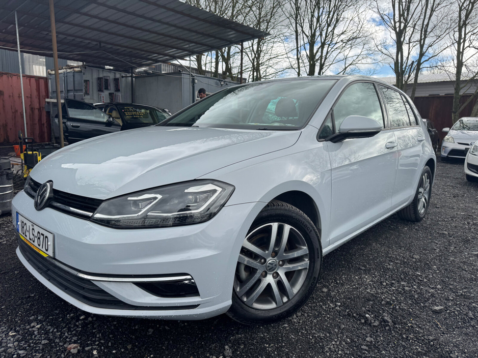 2018 Volkswagen Golf - image 2