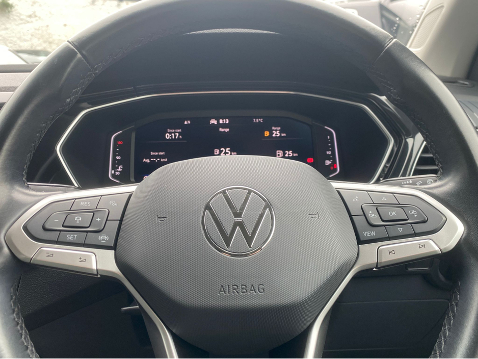 2020 Volkswagen T-Cross - image 10