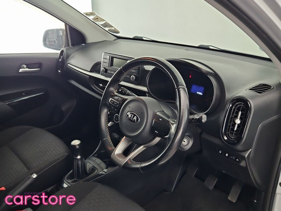 2017 Kia Picanto - image 9