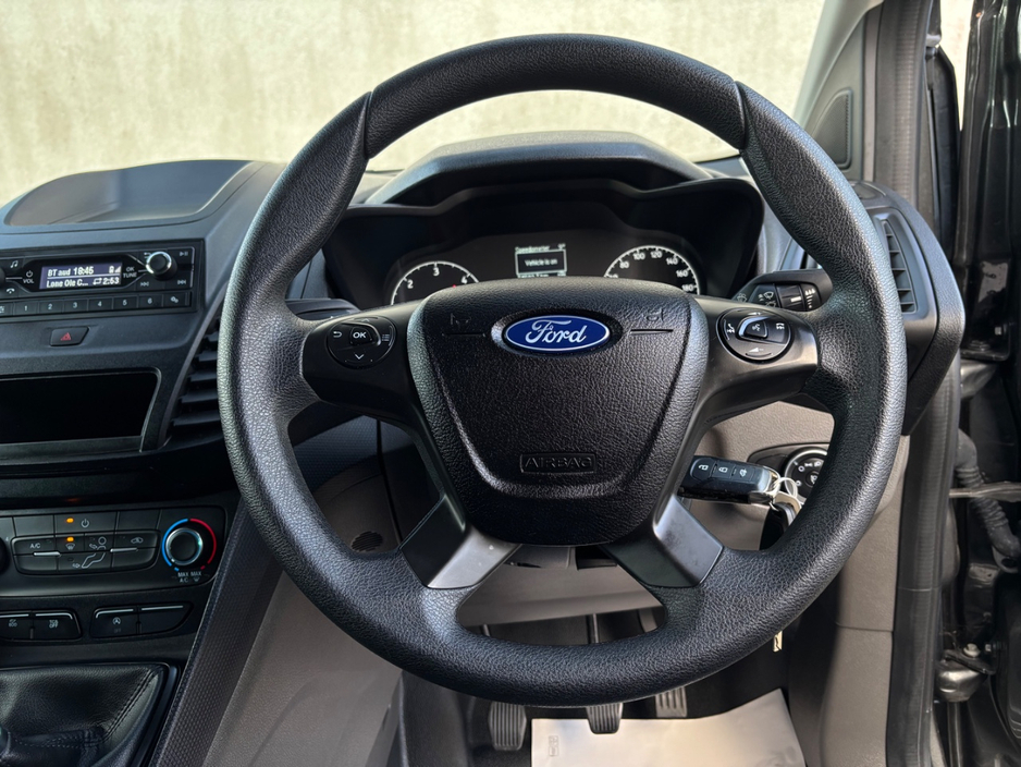 2022 Ford Transit Connect - image 16