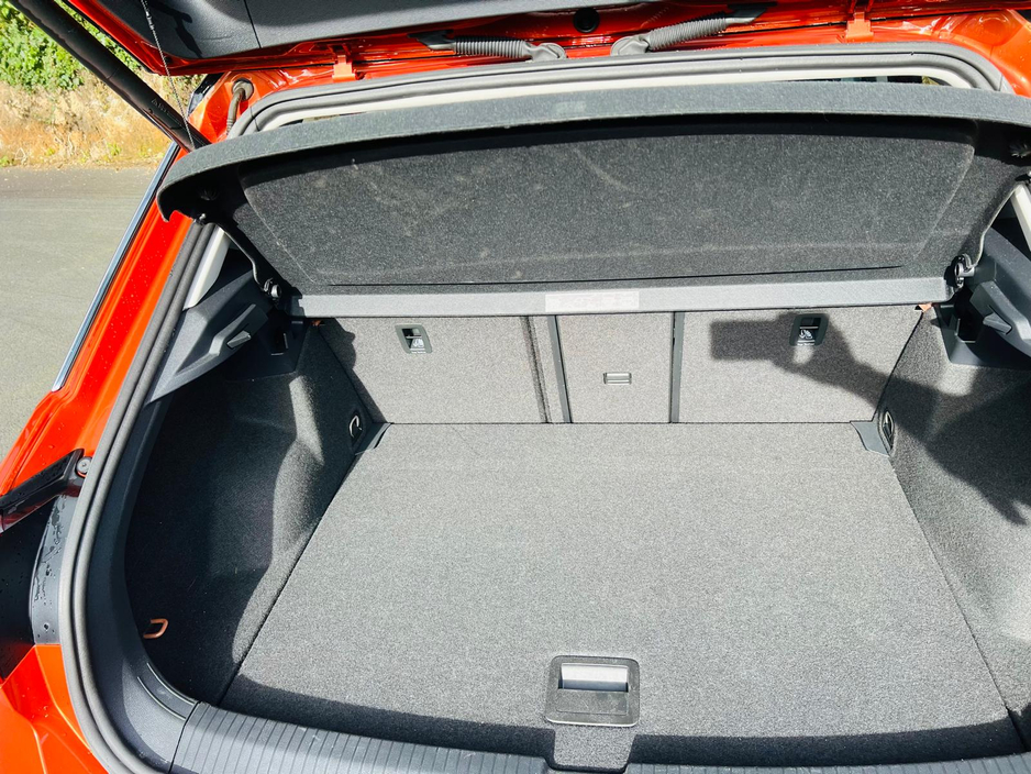 2020 Volkswagen T-Roc - image 19