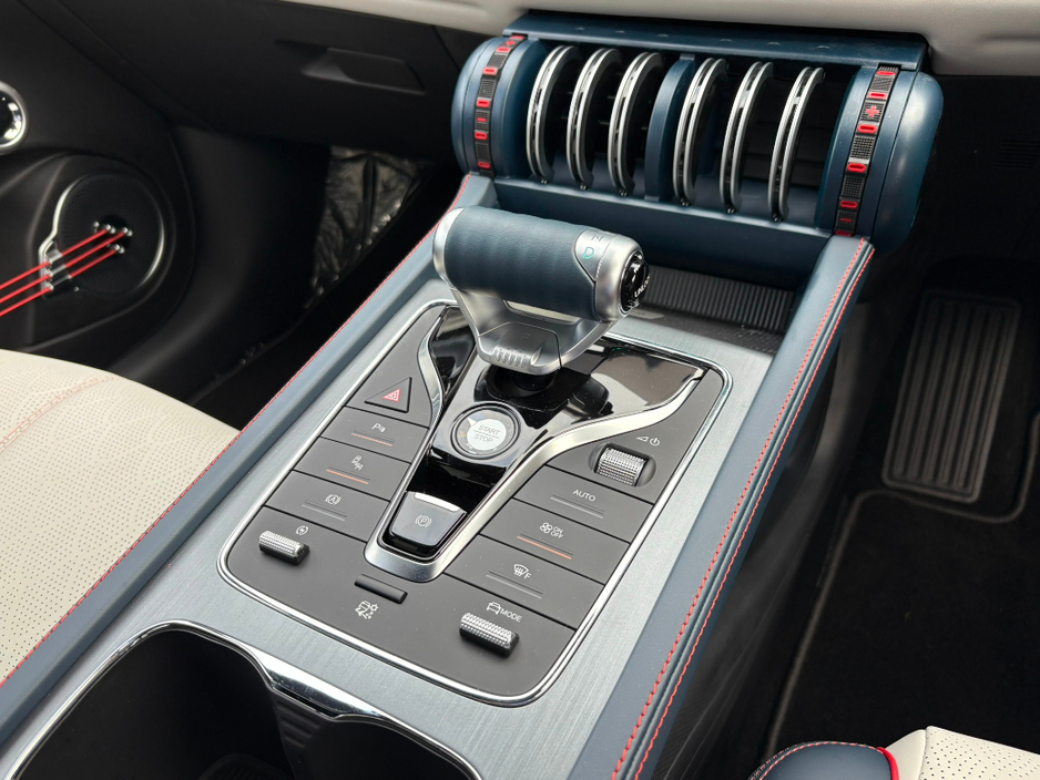 2025 BYD ATTO 3 - image 17