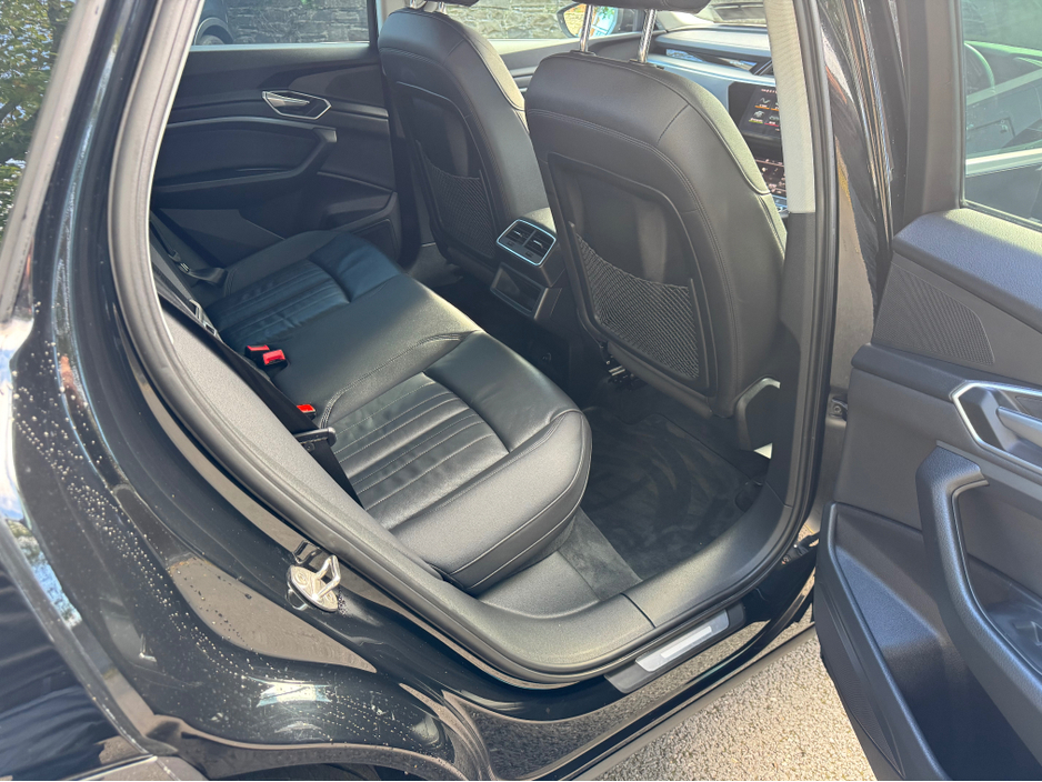 2022 Audi e-tron 55 TECHNIK QUATTRO 300kw  95kWh//LOW MILEAGE//AUDI HISTORY//LOVELY CONDITION//SIMI AND AA DEALER €32,950