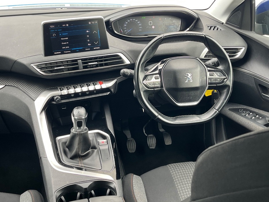 2018 Peugeot 3008 - image 15