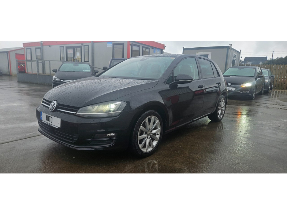 2017 Volkswagen Golf - image 18