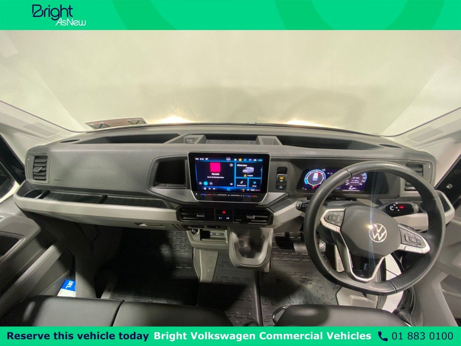 2025 Volkswagen Crafter - image 15