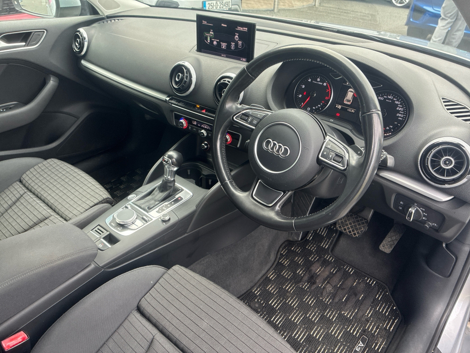 2015 Audi A3 - image 6