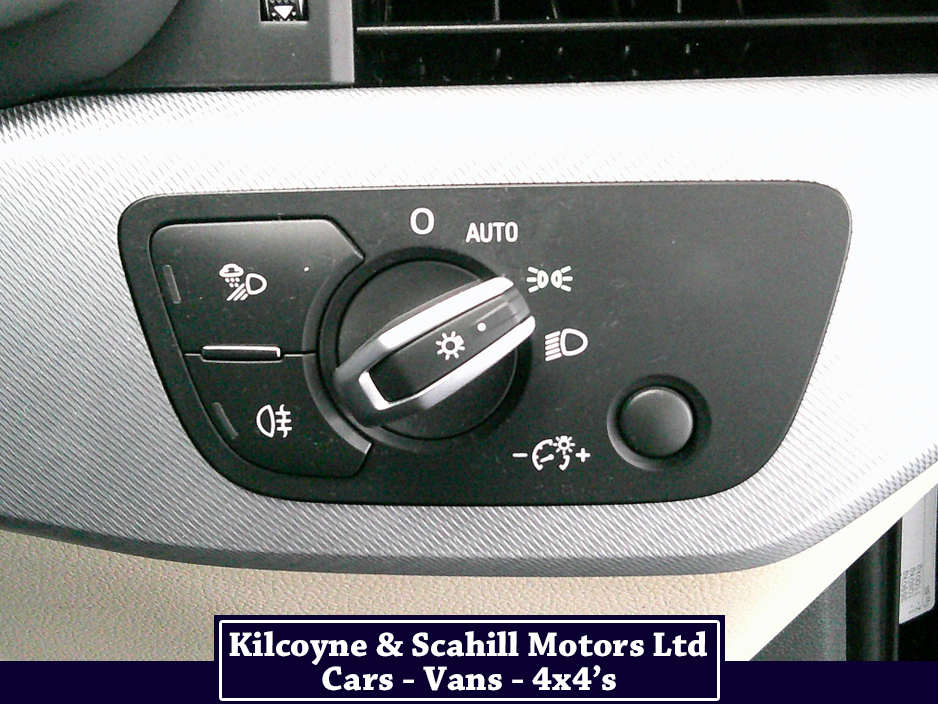 2020 Audi A4 - image 24