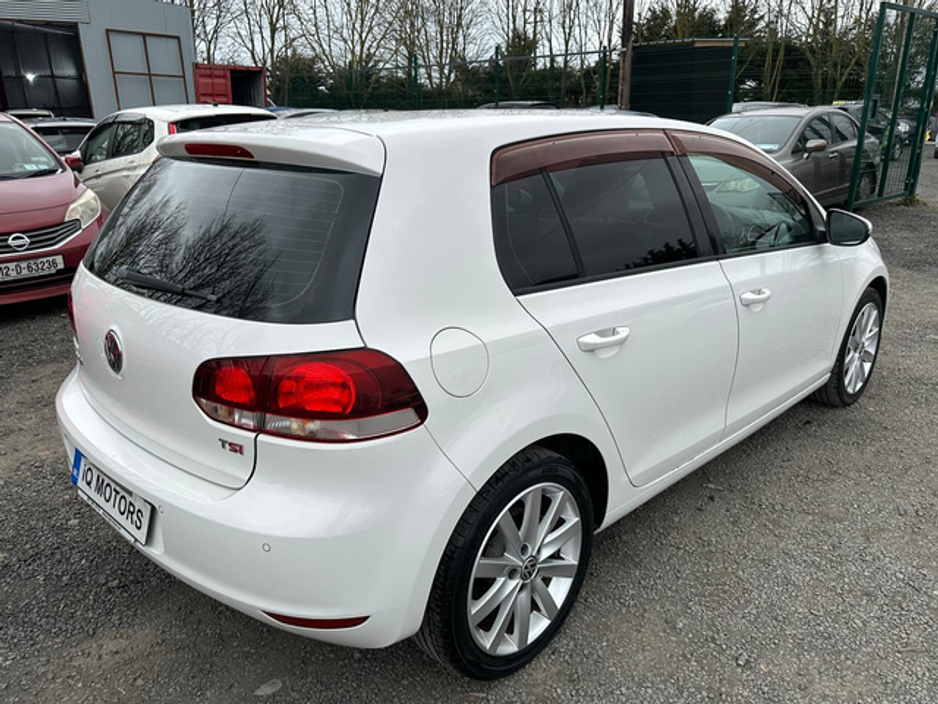 2012 Volkswagen Golf - image 11