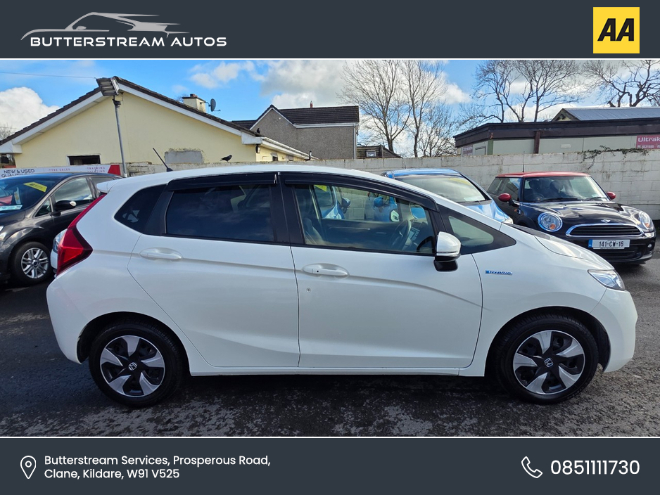 2016 Honda Fit - image 7