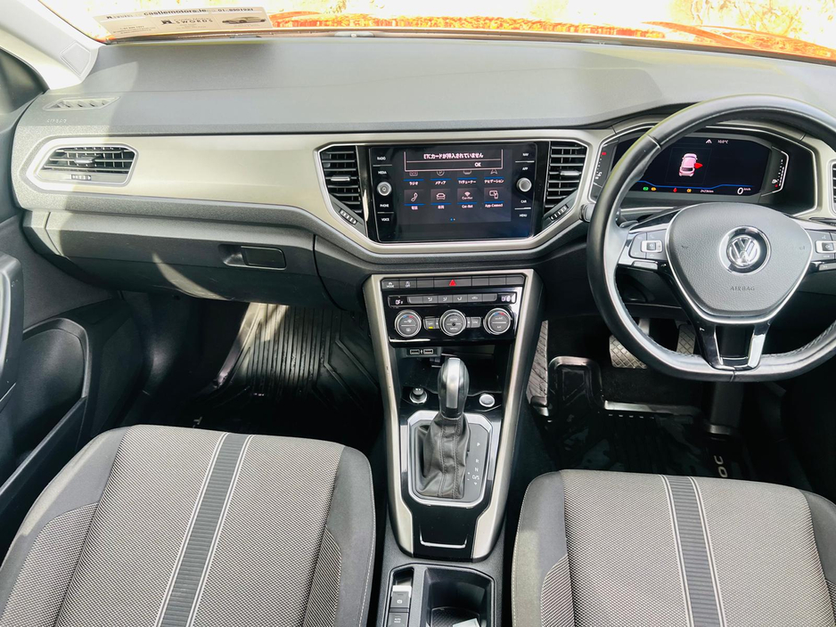 2020 Volkswagen T-Roc - image 7