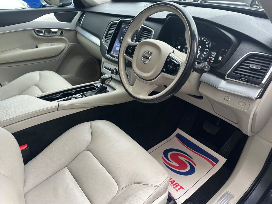 2017 Volvo XC90 D5 (235hp) AWD Momentum Geartronic