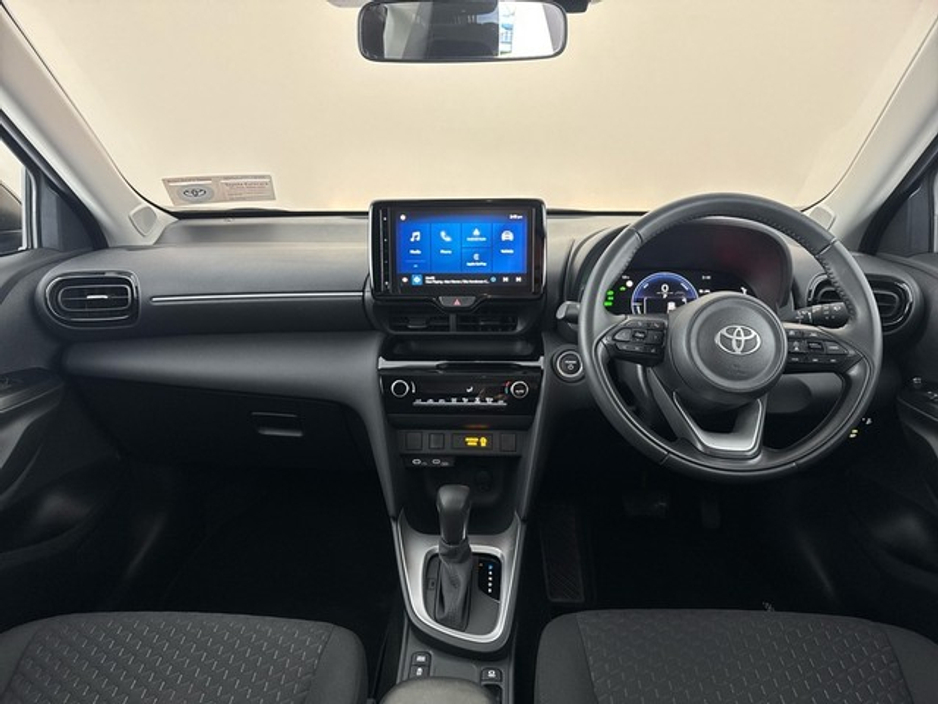 2024 Toyota Yaris Cross HYBRID LUNA €28,950