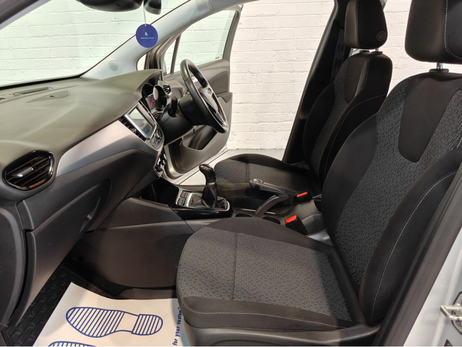 2018 Opel Crossland X - image 13