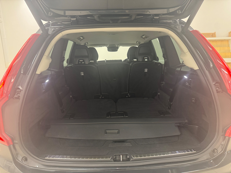 2020 Volvo XC90 B5 (235hp) AWD Momentum Auto