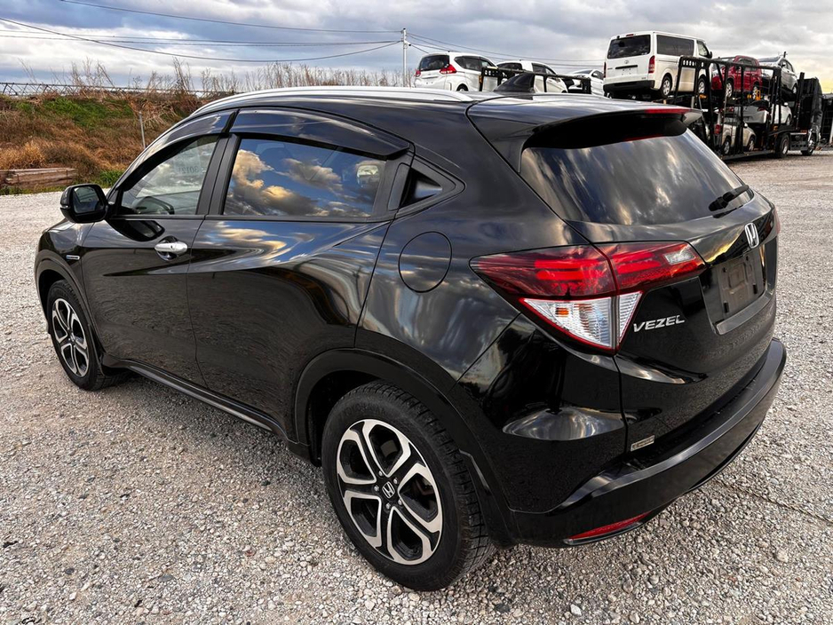 2015 Honda Vezel - image 13