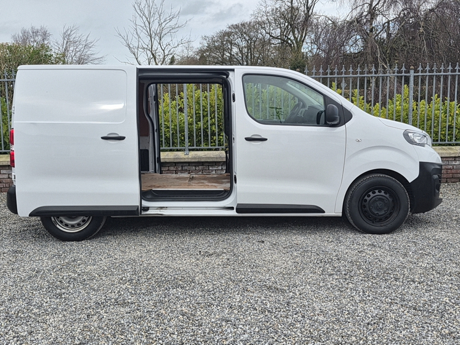 2022 Peugeot Expert - image 6